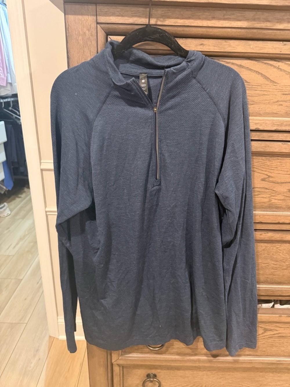 lululemon athletica Men's Navy Half-Zip Pullover Hoodie